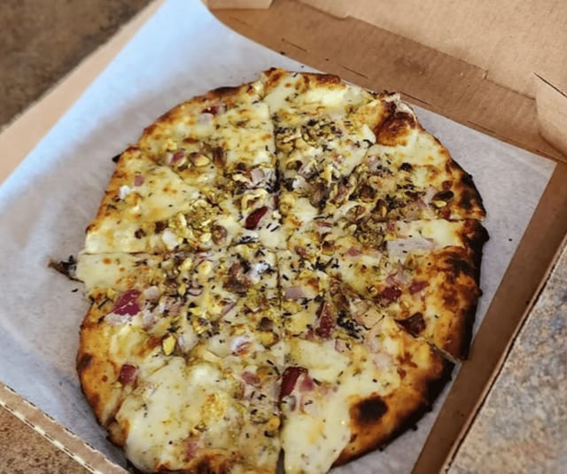 O Large BitterRoot Pizza.