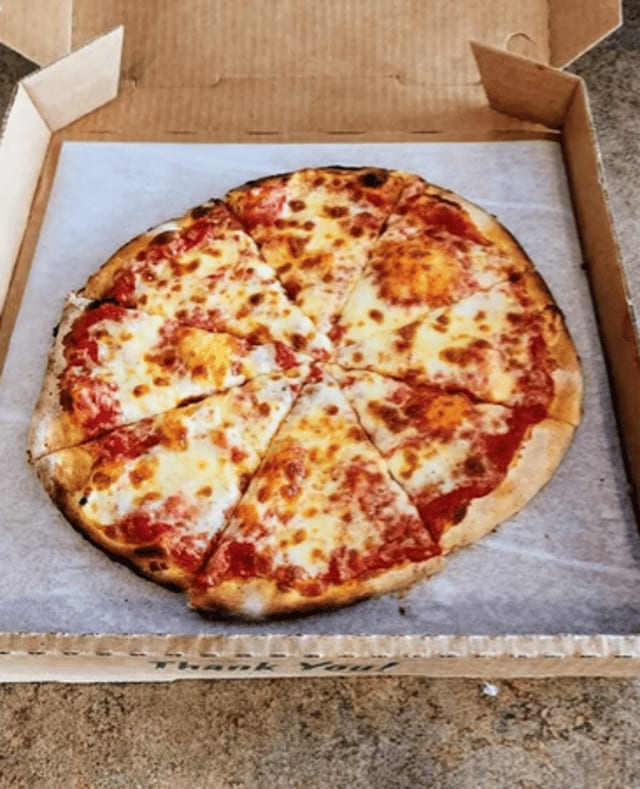 O Medium Cheese Pizza.
